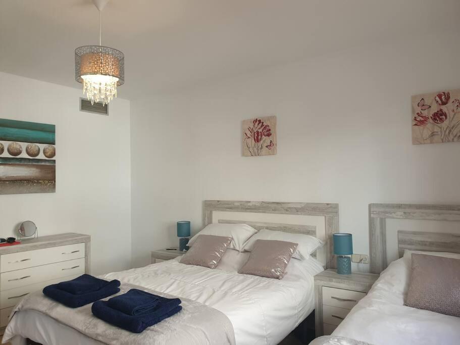 Estepona Port Beachside Apartment - Marina Bay Exteriér fotografie