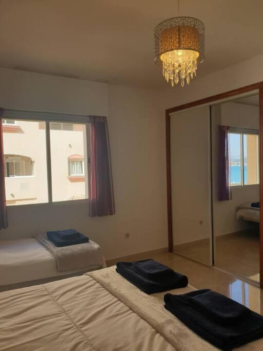 Estepona Port Beachside Apartment - Marina Bay Exteriér fotografie